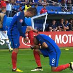 GriezmannFootKiss