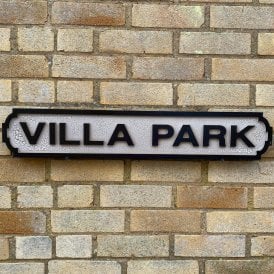 Villa Park Vintage Large Super Sign